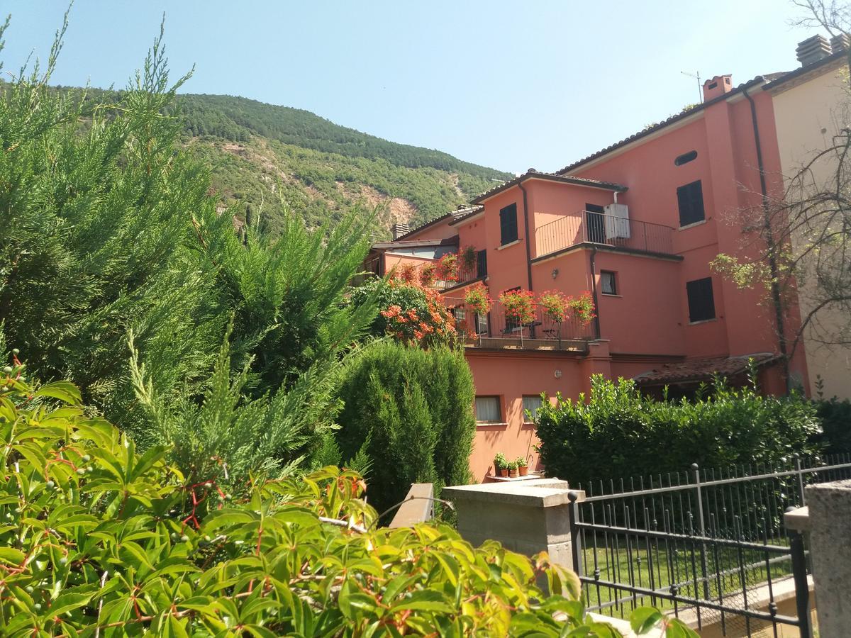 Albergo Montenerone Piobbico Exterior photo